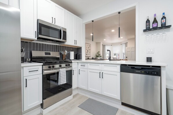 Microwave, oven, stovetop, dishwasher