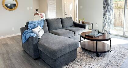 Charming 2-bedroom apartment in wonderful Del Rio with Private Yard