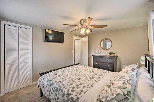 2 bedrooms, iron/ironing board, free WiFi, bed sheets