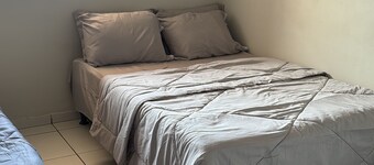 Casa com piscina espaçosa 