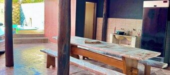 Casa com piscina espaçosa 