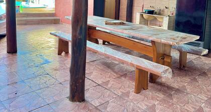 Casa com piscina espaçosa