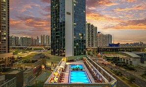 Rooftop pool