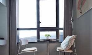 Standard Double Room | Desk, free WiFi, bed sheets - Incheon Songdo Stay31 (Incheon)