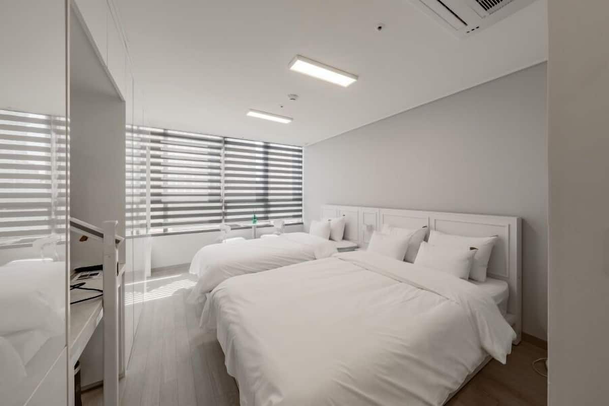 Family Twin Room | Individually decorated, individually furnished, desk, free WiFi