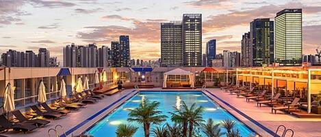 Rooftop pool