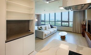 Individually decorated, individually furnished, desk, free WiFi - Incheon Songdo Stay31 (Incheon)