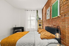 2 bedrooms, Internet, bed sheets