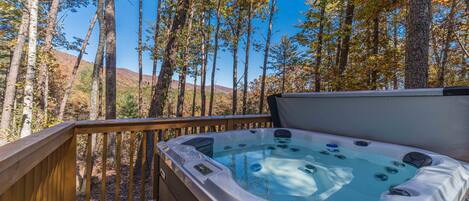 Tina de hidromasaje al aire libre