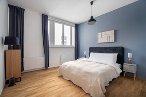 2 bedrooms, iron/ironing board, WiFi, bed sheets - Blueground | Hernals, balcony, nr Rathaus (Vienna)