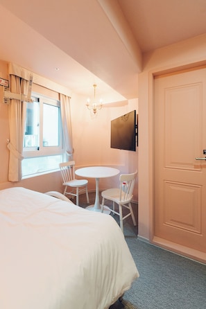Standard Double Room | Desk, free WiFi - Monthliv Jongno Hotel Stay (Seoul)