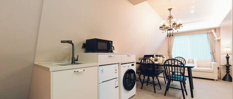 Deluxe Suite | Desk, free WiFi