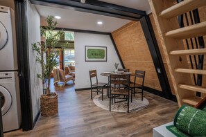 Dining - Golf Lovers 2-bedroom A-Frame Cabin by Big Cedar Golf (Omaha)