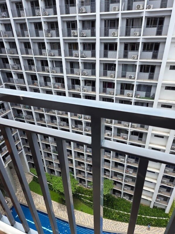Standard Apartment | Balcony