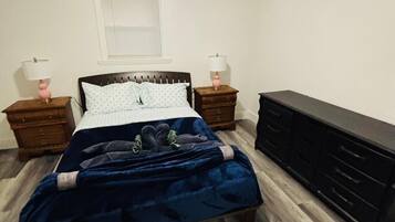 2 bedrooms, WiFi, bed sheets