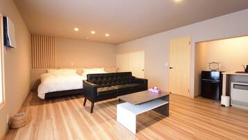 Basic Twin Room, Mountain View | Free WiFi