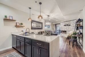 Appart'hôtel, 3 chambres | Intérieur