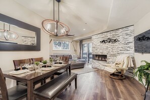 Dining - Peaceful Lift Line Condo 207 3 Bedroom Condo (Park City)