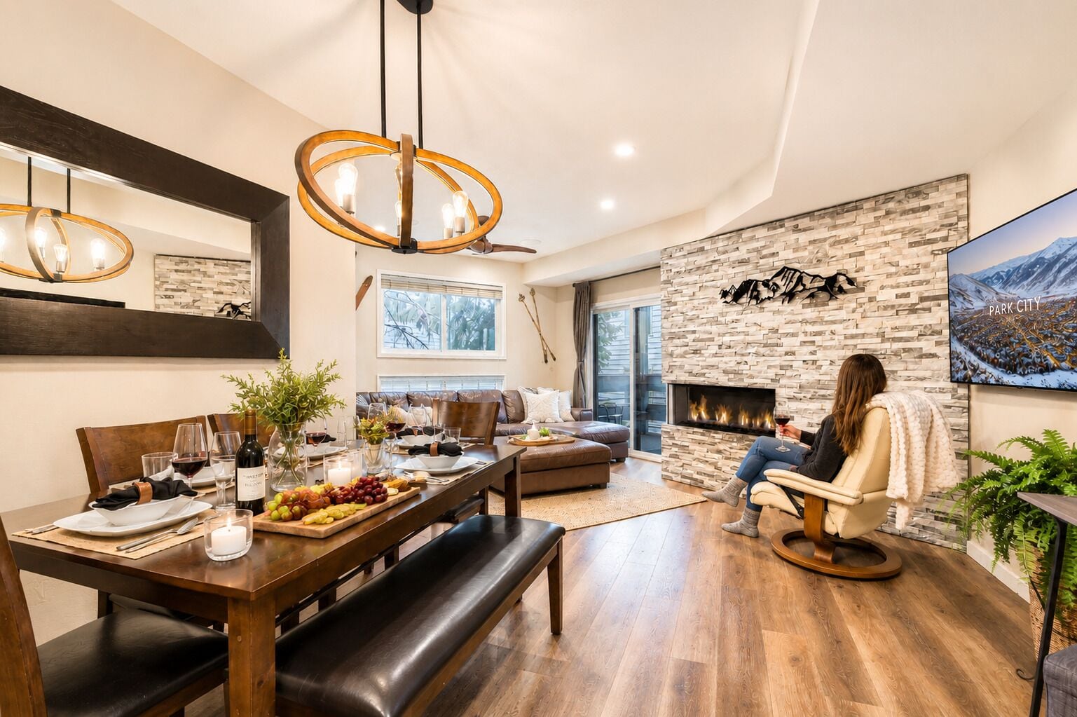 Condo, 3 Bedrooms | Dining