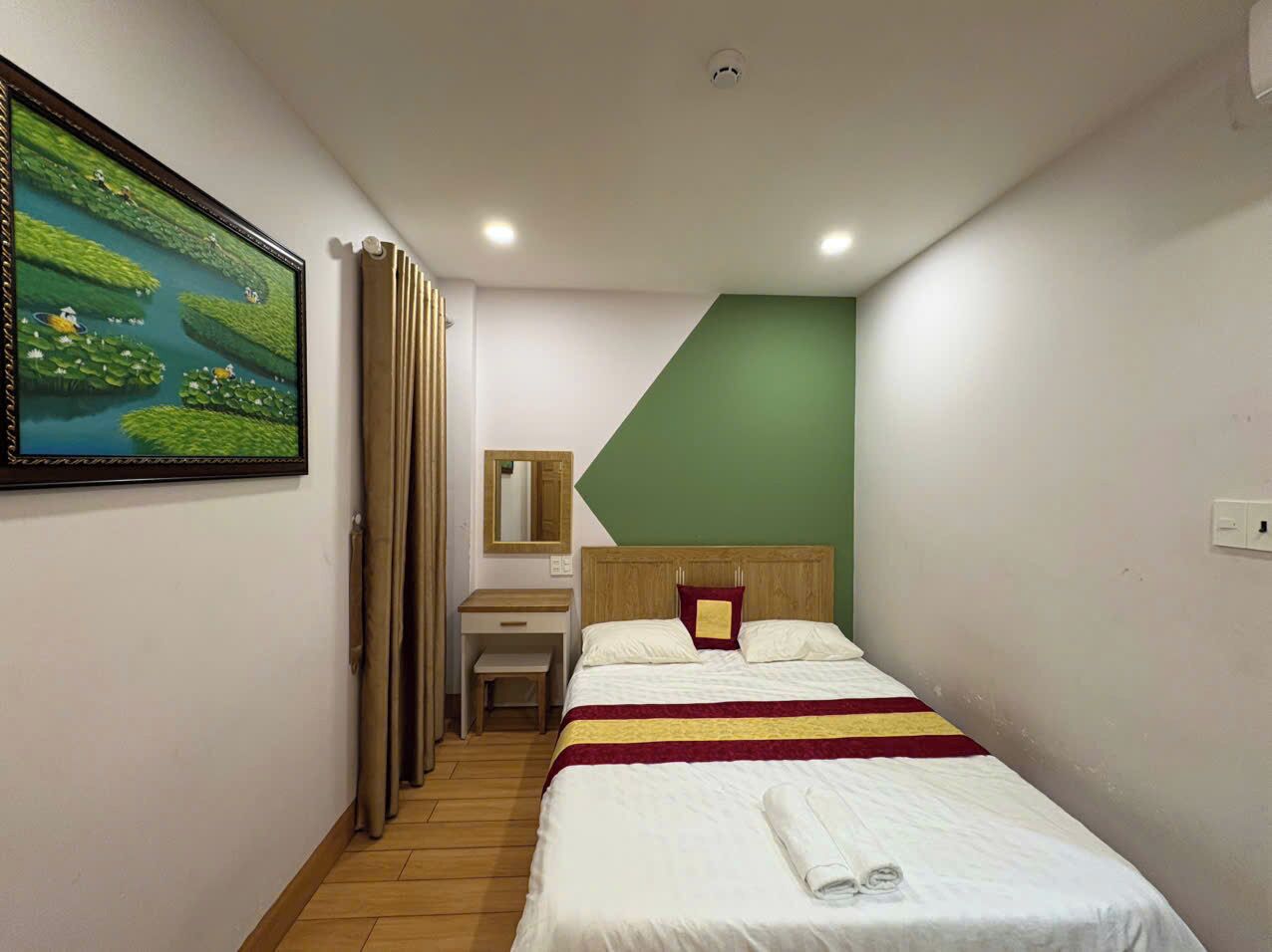 Basic Double Room Single Use, City View | Desk, free WiFi