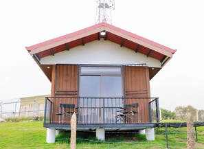 Deluxe Double or Twin Room, City View | Free WiFi - Cabañas La Montañuela (Llano Grande)