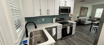 Skyline Split B Retreat Close to Everything You Need! Quiet, Clean & Convenient.