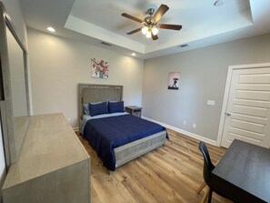 3 bedrooms, iron/ironing board, free WiFi, bed sheets