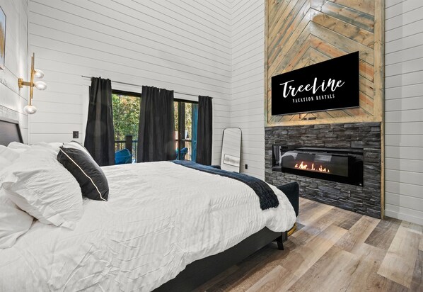 6 bedrooms, iron/ironing board, free WiFi, bed sheets