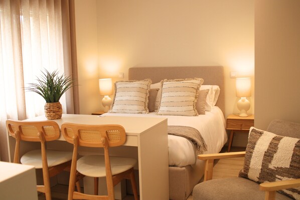 1 habitación, escritorio, wifi gratis y ropa de cama 