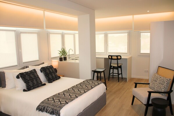 1 bedroom, desk, free WiFi, bed sheets