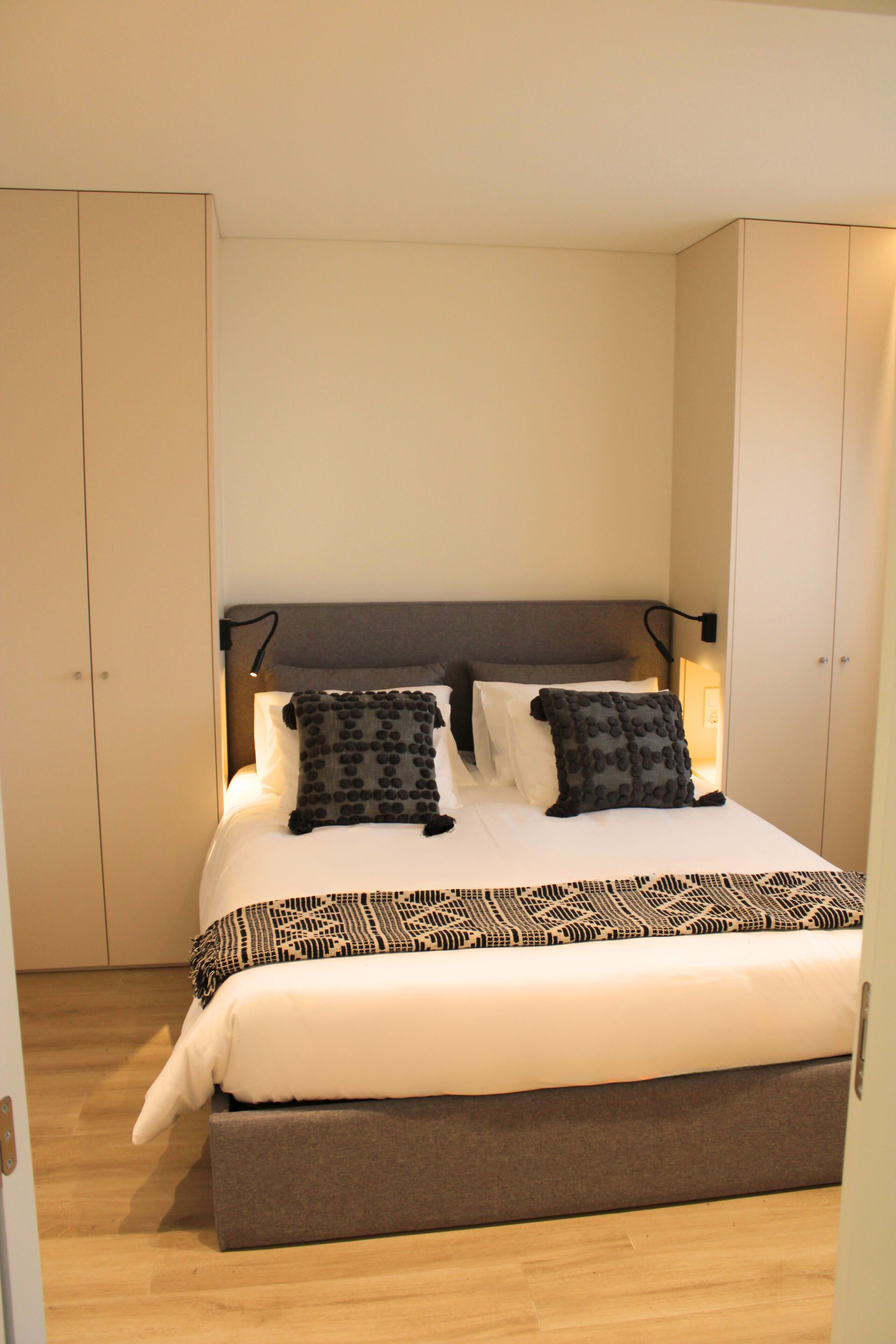 1 bedroom, desk, free WiFi, bed sheets