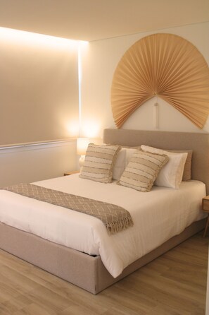 1 غرفة نوم ومكتب وسرير سفر وواي فاي م�جانًا