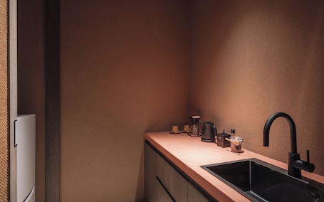 高级别墅, 2 间卧室, 私人游泳池, 海洋景观 | 私人厨房 | 大冰箱、微波炉、高脚椅、厨具/餐具