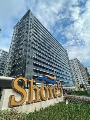 Exterior - Shore 2 Tower 2 Unit 1828 (Pasay)