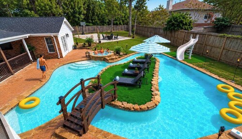 Nasa Entertainment Escape: Games, Lazy River Pool
