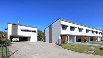 Fachada da propriedade