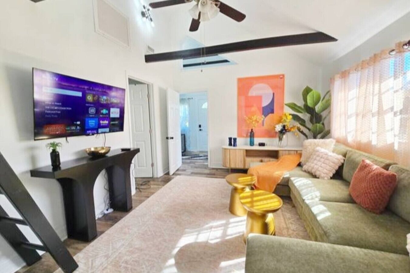 Smart TV, livros, monitores de computador