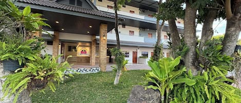 Fachada da propriedade