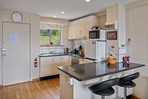 Fridge, microwave, oven, stovetop - SOHO Vibes - 2 Bedroom Unit (South Hobart)