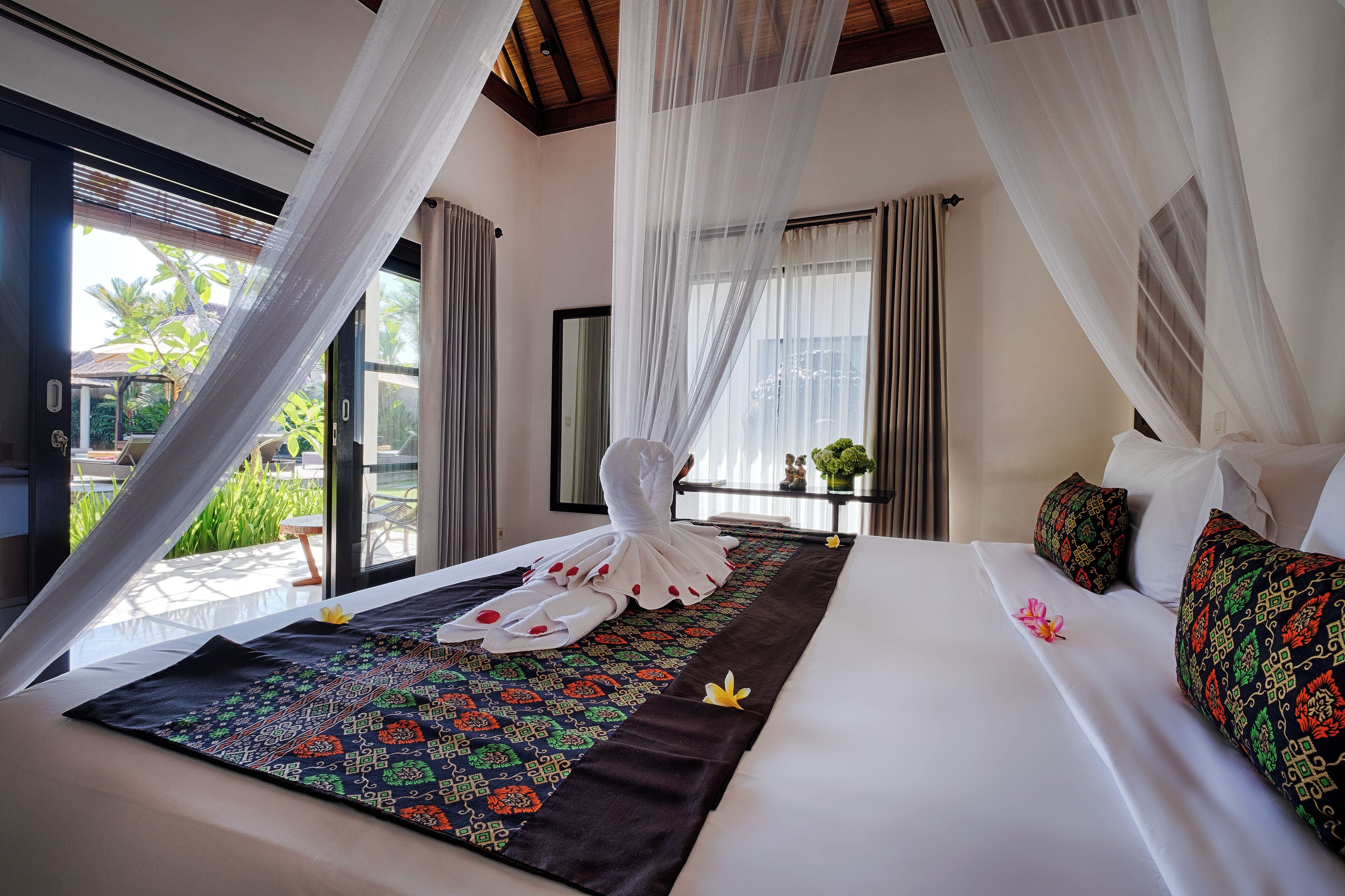 Luxury Villa, Garden View | In-room safe, desk, iron/ironing board, free WiFi