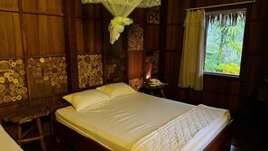 Schreibtisch, Bügeleisen/Bügelbrett, kostenloses WLAN