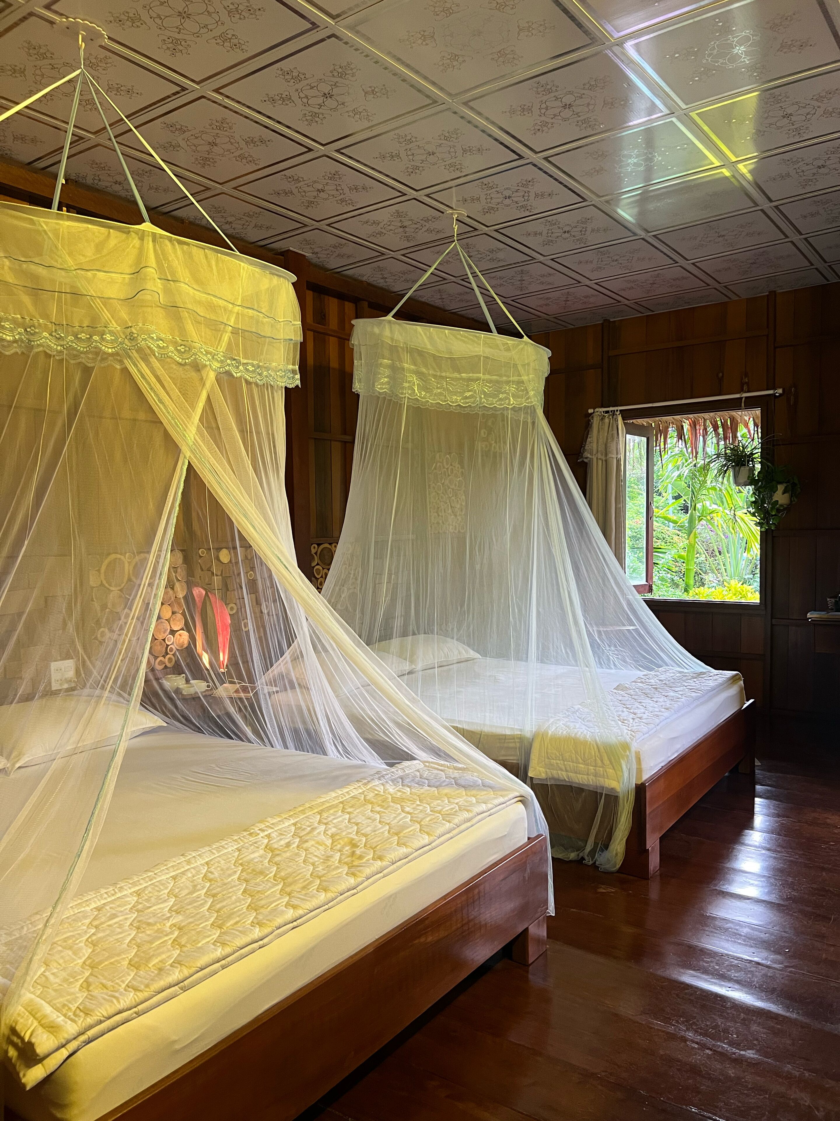 Desk, iron/ironing board, free WiFi