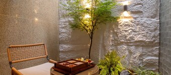 Lu Ming Villa Xi'an Drum Tower City Wall