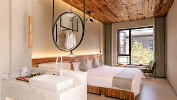 Comfort Room | Blackout drapes, soundproofing, iron/ironing board, free WiFi