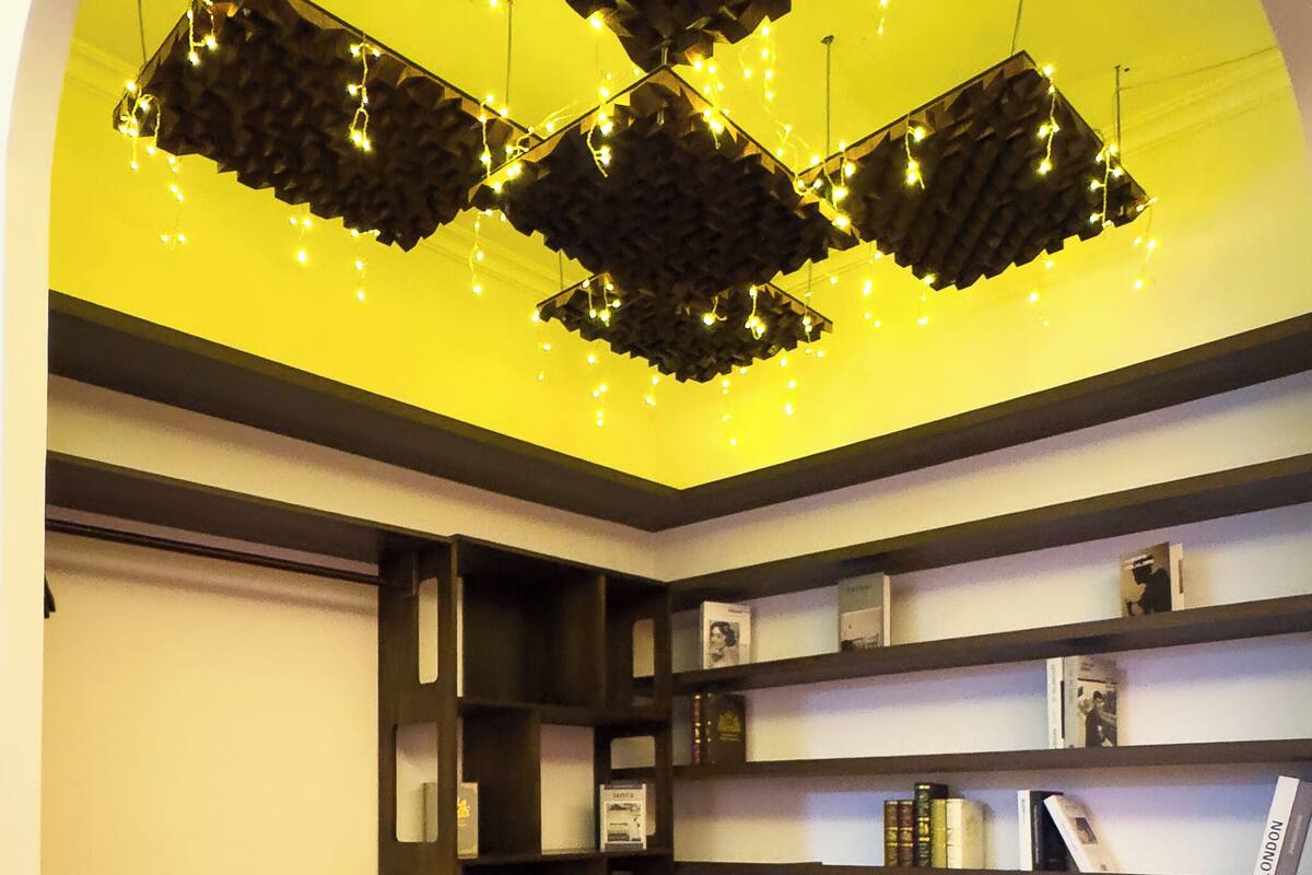 Phòng đôi Elite | Trang trí khác biệt, trang bị nội thất với thiết kế riêng biệt, bàn