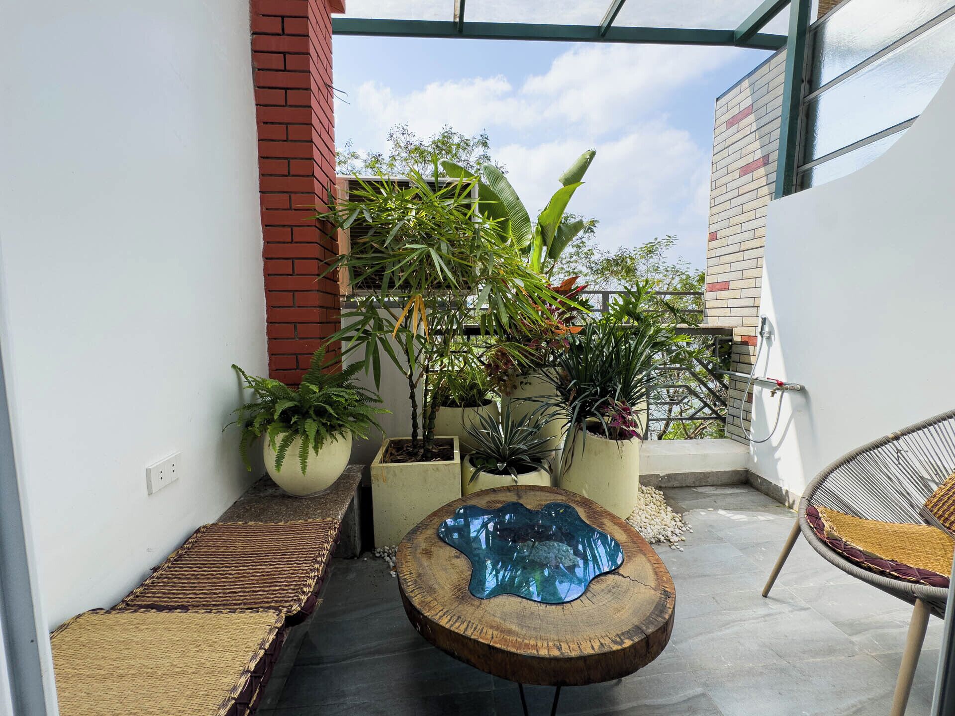 Classic Double Room, 1 Bedroom, Non Smoking, Lake View | Terrace/patio