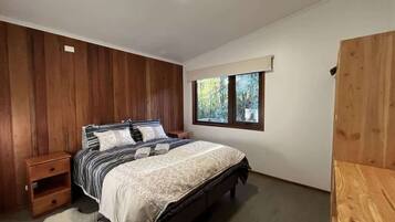 2 soverom, strykejern/-brett, wi-fi og sengetøy