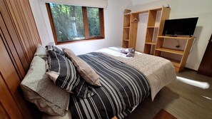 2 habitaciones, tabla de planchar con plancha, wifi y ropa de cama 