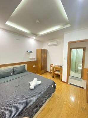 Minibar, wifi gratis y ropa de cama 