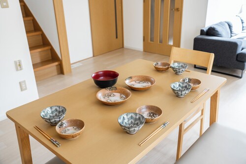 客室内のダイニングエリア
